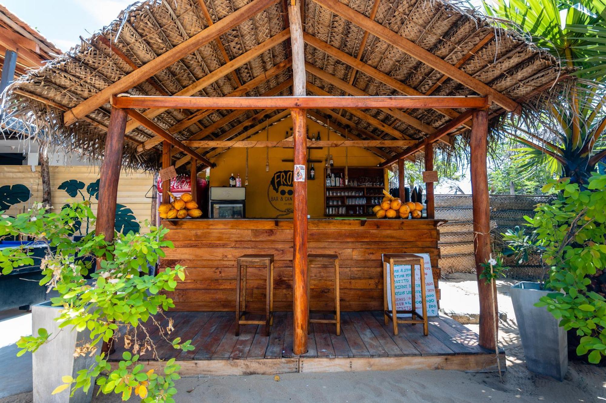 Hotel Feel The Waves Arugam Bay Exterior foto