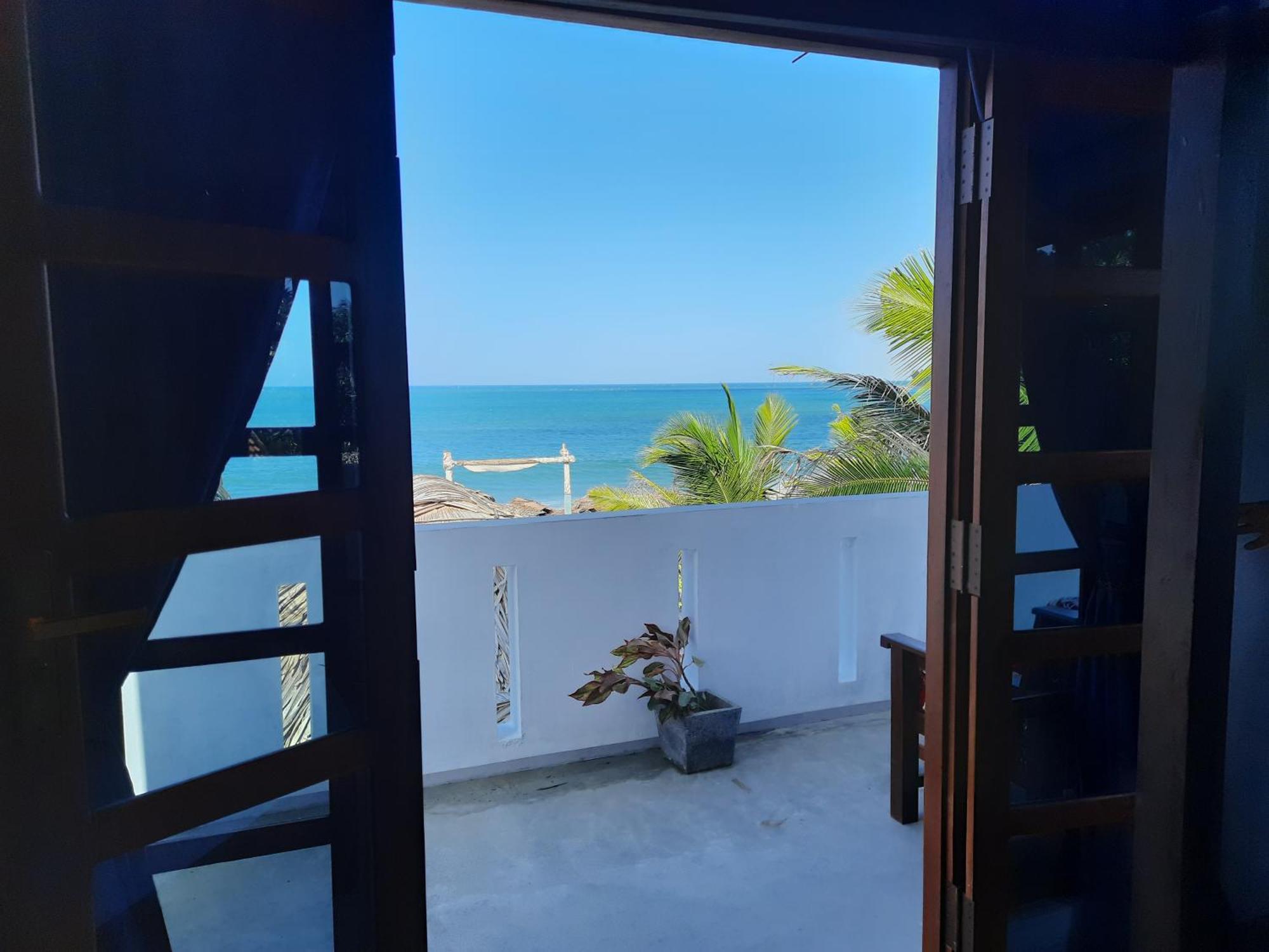 Hotel Feel The Waves Arugam Bay Exterior foto